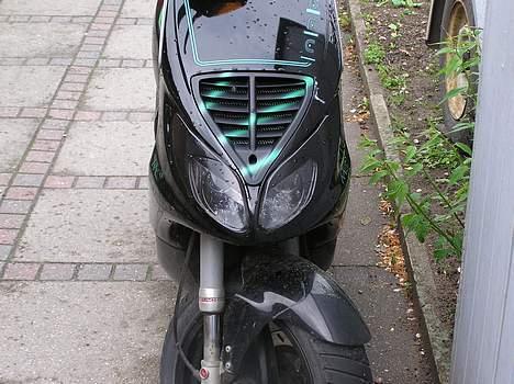 Piaggio NRG SOLGT! - sådan så den ud men lygteglas styrtede desværre så de knækkede af... billede 1
