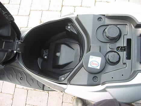 Peugeot Speedfight 2 TOTAL SKADET billede 5