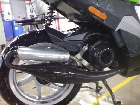 Piaggio NRG Power DT *Solgt* - Nice.. Min Leovince TT :p billede 7