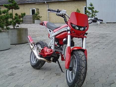 Suzuki Street Magic |Solgt| billede 1