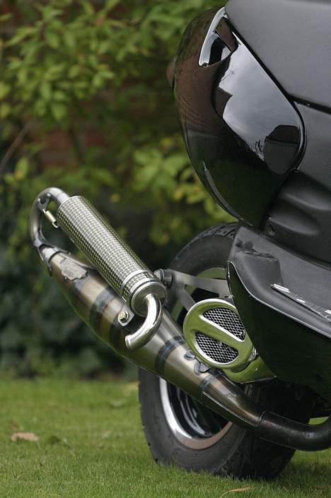 Aprilia sonic*BLACK BEAUTY* SOLGT - Ja den ser ond ud med C16 men det er desværre ikke min... :( har bare fået lov og låne den.. billede 11