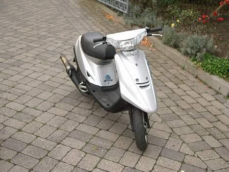 Yamaha jog solgt billede 9