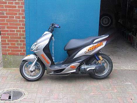 Yamaha Jog R EFEKT LAK  (solgt) billede 16