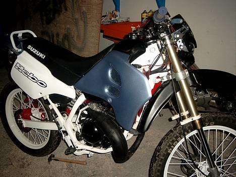 Suzuki RMX • Baske´s • [SOLGT] billede 8