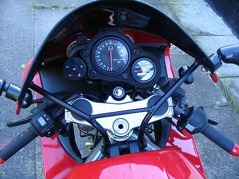 Cagiva Mito - 11.000rpm under acceleration;) billede 3