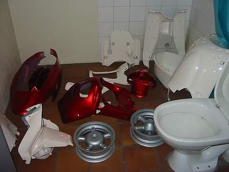 Aprilia rally  - ude på værkstedet... billede 3