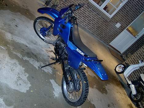 Suzuki RMX   SOLGT billede 12