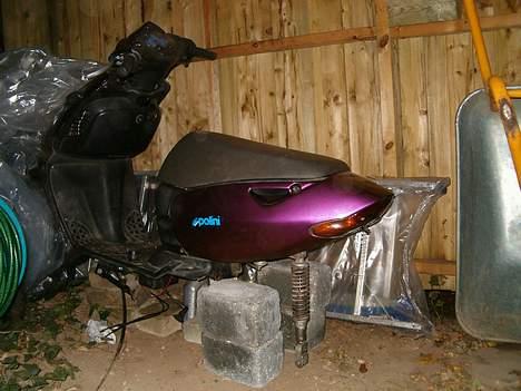 Aprilia Sonic - Solgt - Ja sådan står den nu.. 25-10-2005 billede 13