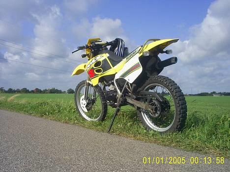 Suzuki RMX billede 15