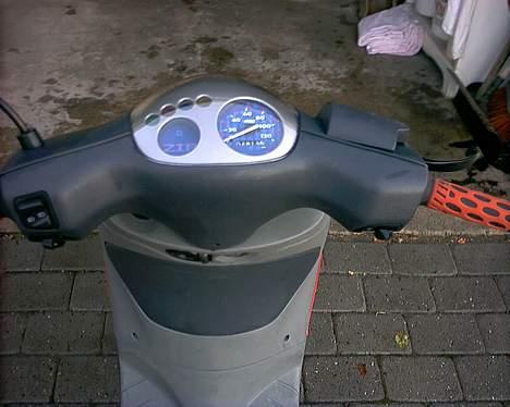 Piaggio zip billede 4