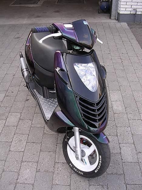 Aprilia Sonic (Harlequin) (Solgt) billede 1