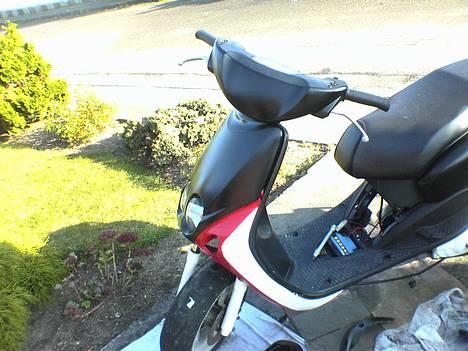 Yamaha Neos solgt - mangler det sidste skjold og forfælgen !! billede 1