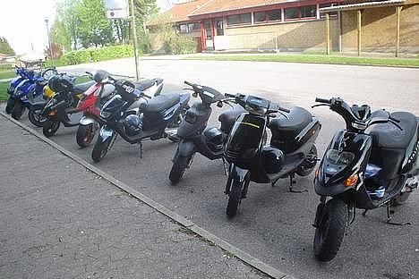 PGO hot 50 (SOLGT) billede 1