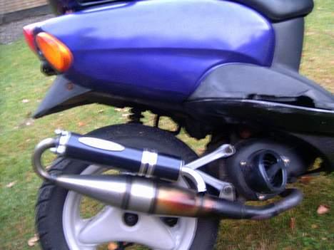 Yamaha Neos "Wroom Wroom" - 
Tecnigas Next R Sort billede 2