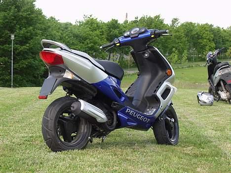 Peugeot Speedfight 2 AC - Arh!!!  den gamle opsætning!!! godt den ikke er på længere :D billede 3