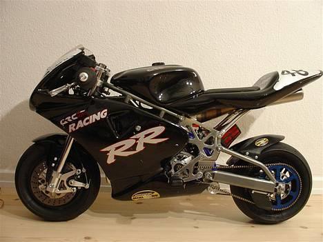 {{currentPhoto.altText}} billede {{currentPhoto.number}}