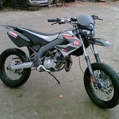 Derbi senda sm x-treme solgt