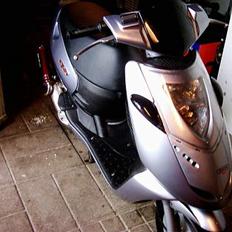 Aprilia sonic