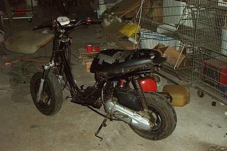 Yamaha Slider -- SOLGT -- - da jeg begyndte med at istand sætte den for lidt over et år siden... billede 16