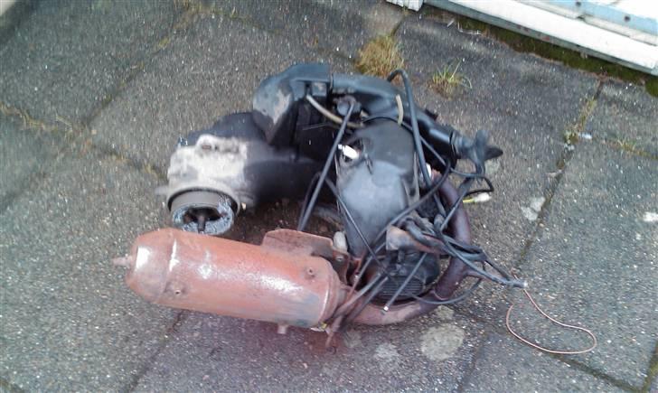 Peugeot Speedfight 2 AC - Og et forfra billede 12