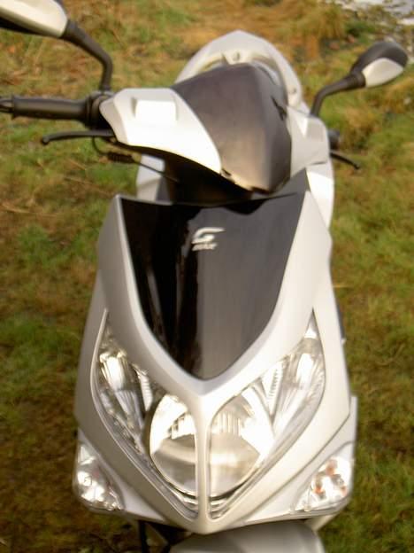 PGO g-max (SOLGT) - lækker front billede 2