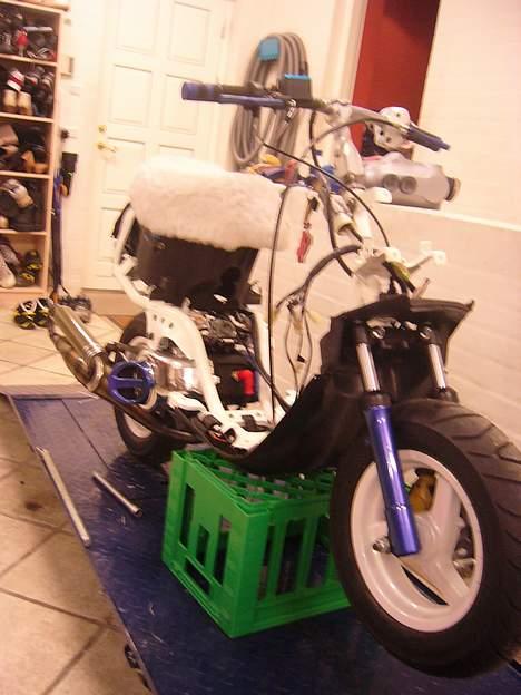 Yamaha jog- Solgt  - ; )          TIL SALG  billede 5