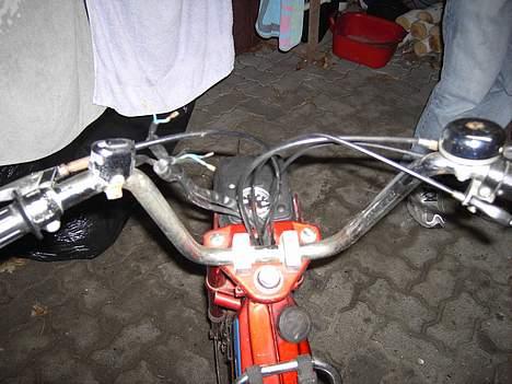 Puch Maxi KL - SOLGT - Her sidder jeg så =) billede 9