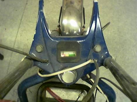 Solo-Electra   - Istedet for speedo er der voltmeter :-P (Taget med min mobil (Nokia 7650) billede 8