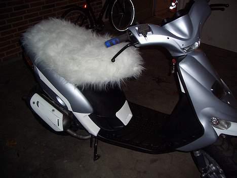 Gilera Stalker. (Solgt) - Hele scooteren med alle de hvide detaljer. billede 6