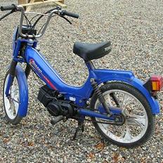 Tomos quatro er væk