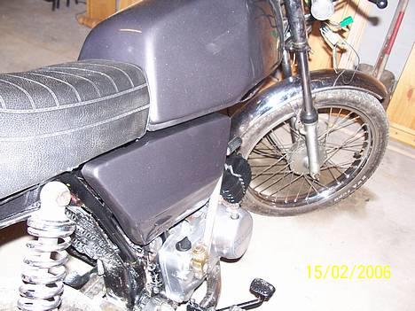 Suzuki Dm50 nye billeder - Det var før.... Den står skilt ad nu og er ved at fixe de sidste ting.. billede 1