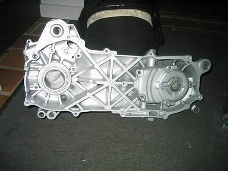 Yamaha Jog LC UPDATING - Min moter efterglasblæsning, skal til at skifte alle lejer og simmeringe billede 2