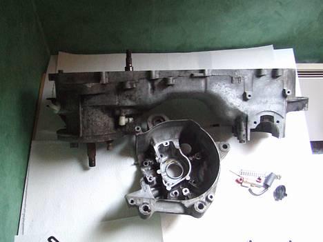 Yamaha BWS //Tribal Special - Den anden motor, som skal sættes i stand, måske blankpoleres.. og så kommer den på i stedet for den nuværende! billede 11