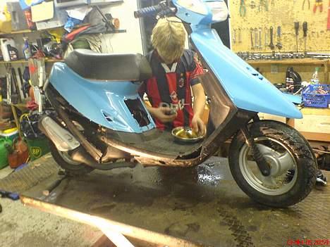 Yamaha jog as - mig og anders laver knallert :) billede 4