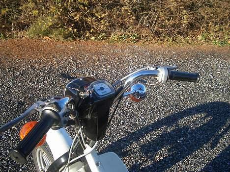 Suzuki fz50 solgt, har bil nu! billede 7