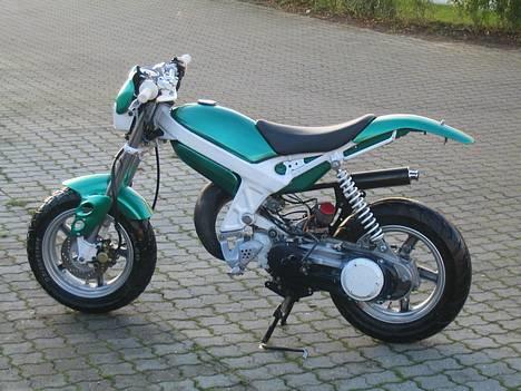 Suzuki Street magic SOLGT billede 1