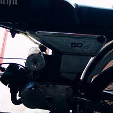 Yamaha 4 gear dx (projekt)