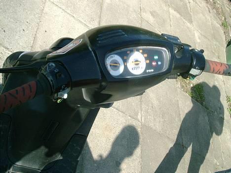 PGO Hot 70 Dark Horse billede 6