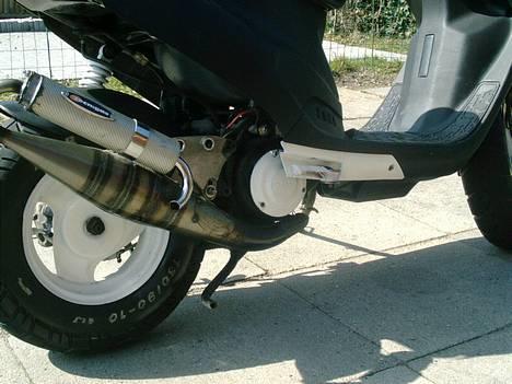 PGO Hot 70 Dark Horse billede 7