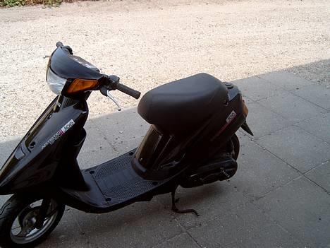 Yamaha Jog Artistic Spec - her kan man sådan set se det hele.. billede 2