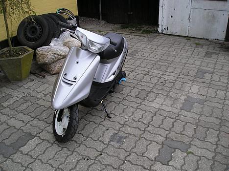 Yamaha Jog fine selection SOLGT billede 2