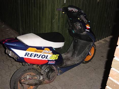 Honda SFX Repsol | SOLGT | - - Den ser lidt bollet ud på det pic , men også kun fordi den er beskidt og der er blitz på :) billede 10