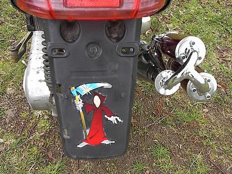 Yamaha            Jog SOLGT :D - Det er faktisk svært at få de rådne potter til at passe i beslagne... !? billede 10