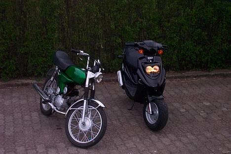 PGO Hot 50 Før !! - Ja her har vi så min Yamaha 4g ved siden af min Hot billede 3