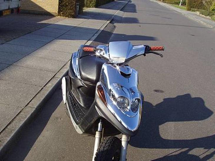 {{currentPhoto.altText}} billede {{currentPhoto.number}}