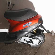 Piaggio Zip (SOLGT)