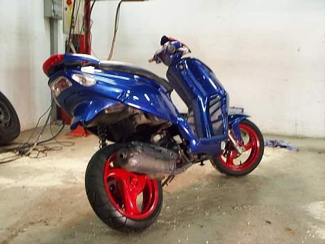 Piaggio NRG mc3 - Woooooow!! elsker det , den ass er hott!! ;O fra den 23 nov. billede 13