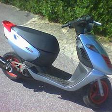 Aprilia sonic-Manston Replica
