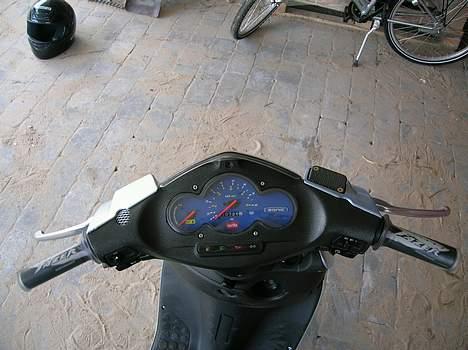 Aprilia sonic [BYTTET TIL JOG] - ma´ speedo . :D billede 9