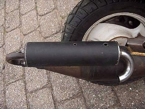 Yamaha jog solgt skiv under hott billede 4